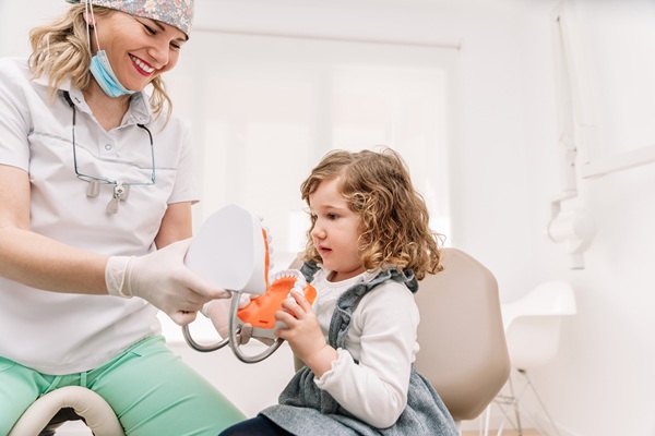 Reasons To Choose A Pediatric Dentist For Your Child’s Dental Care