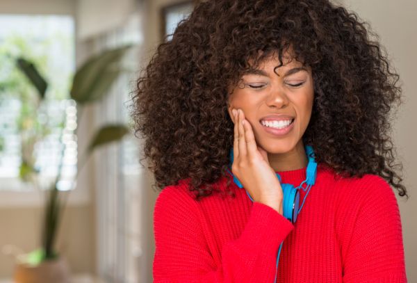 What Causes Toothache Pain? [General Dentistry In Long Beach]